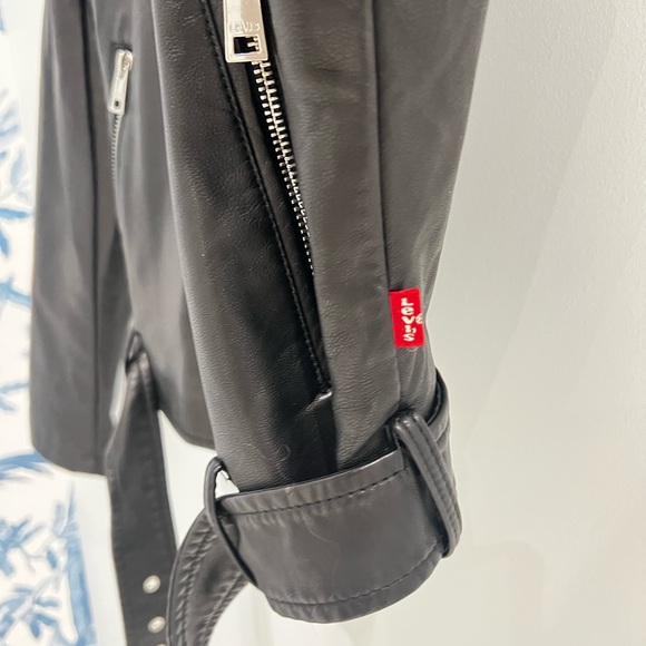 LEVI’S Faux Leather Jacket - Picture 4 of 5
